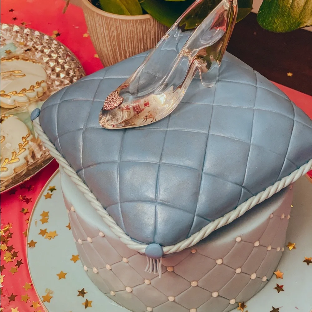 Crystal Glass High Heel Decorative Shoe with Heart Accent - Clear